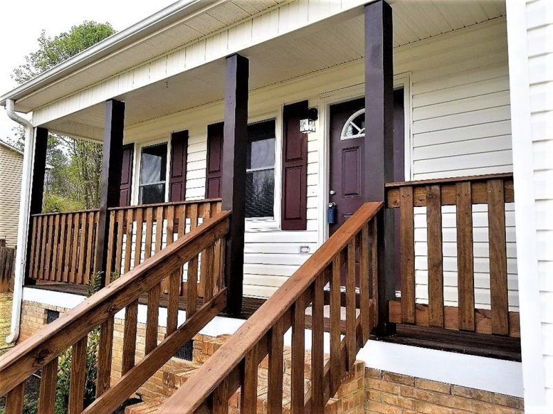 Property image 3 at 332 Springdale Avenue, Liberty, SC 29657