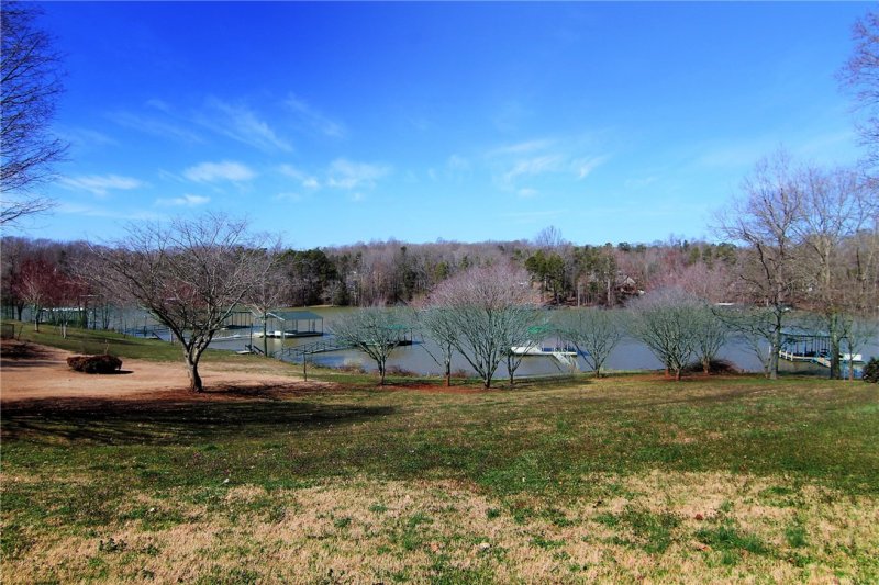 Property image 4 at 304 Green Hill Drive, Anderson, SC 29621