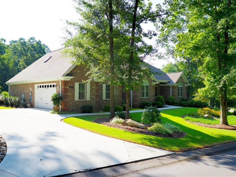 Property image 3 at 1424 Stillwater Drive, Seneca, SC 29672