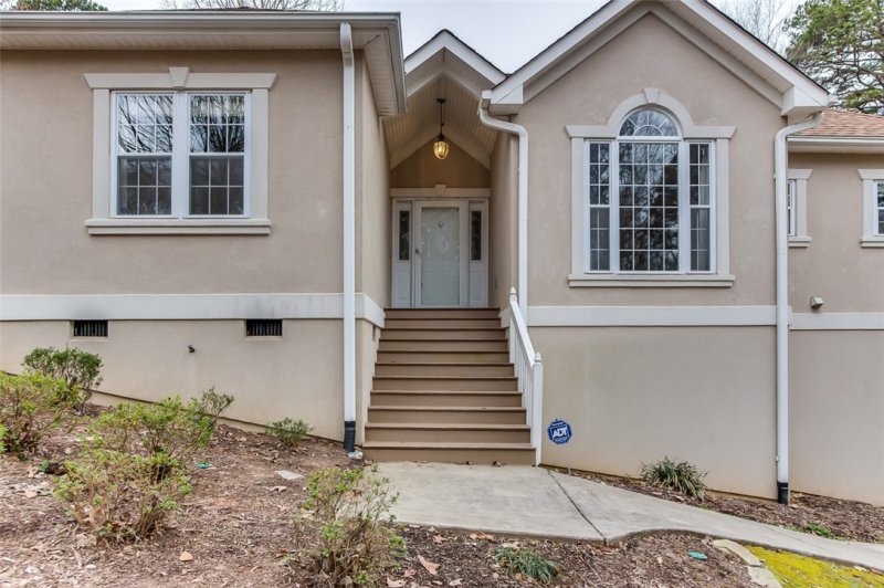 Property image 3 at 15046 Beacon Ridge Drive, Seneca, SC 29678