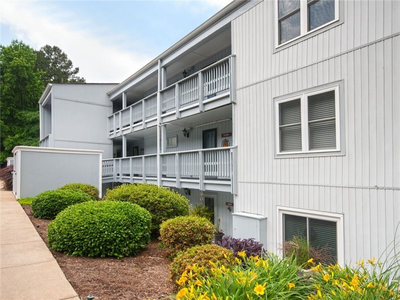 48 Harbor Gate Drive