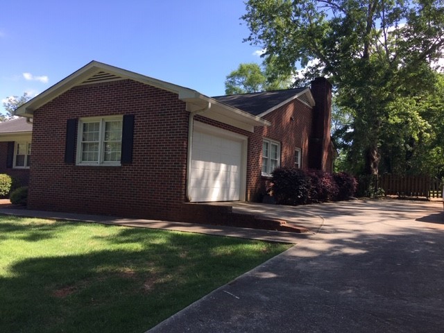 Property image 2 at 231 Grove Drive, Clemson, SC 29631