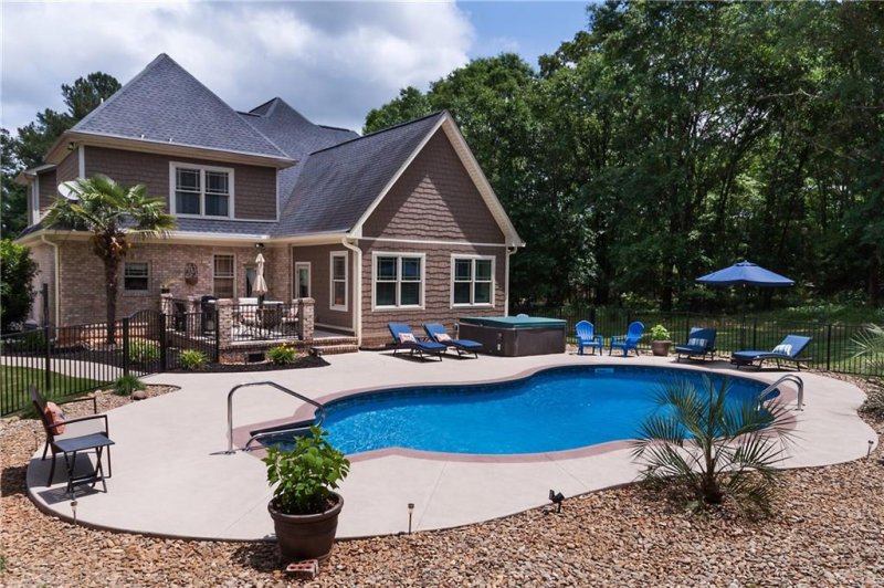 Property image 3 at 108 Creekwalk Drive, Anderson, SC 29625