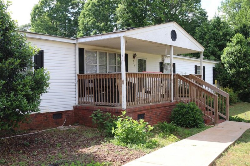 Property image 3 at 223 Glenda Lane, Easley, SC 29642
