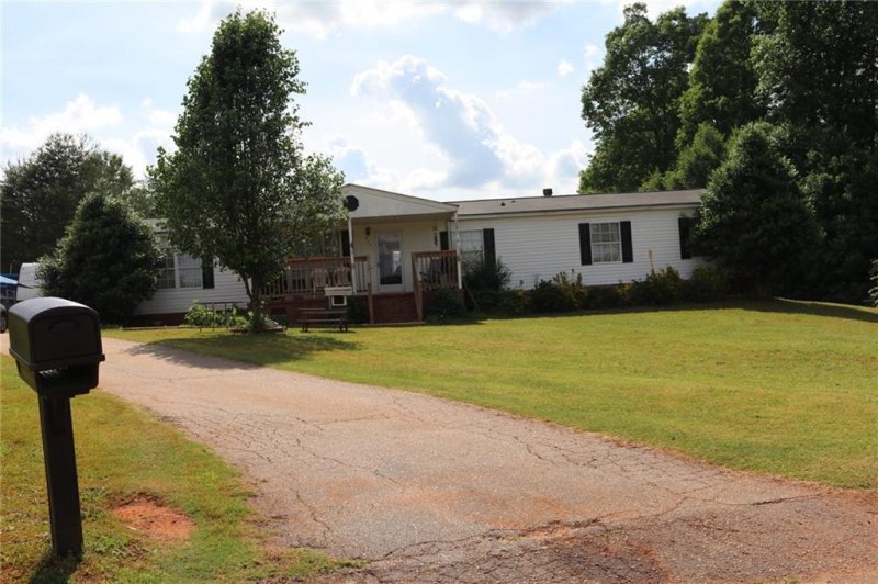 Property image 4 at 223 Glenda Lane, Easley, SC 29642