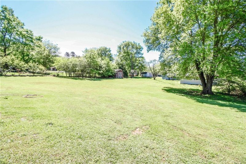 Property image 4 at 998 Highway 11, West Union, SC 29696
