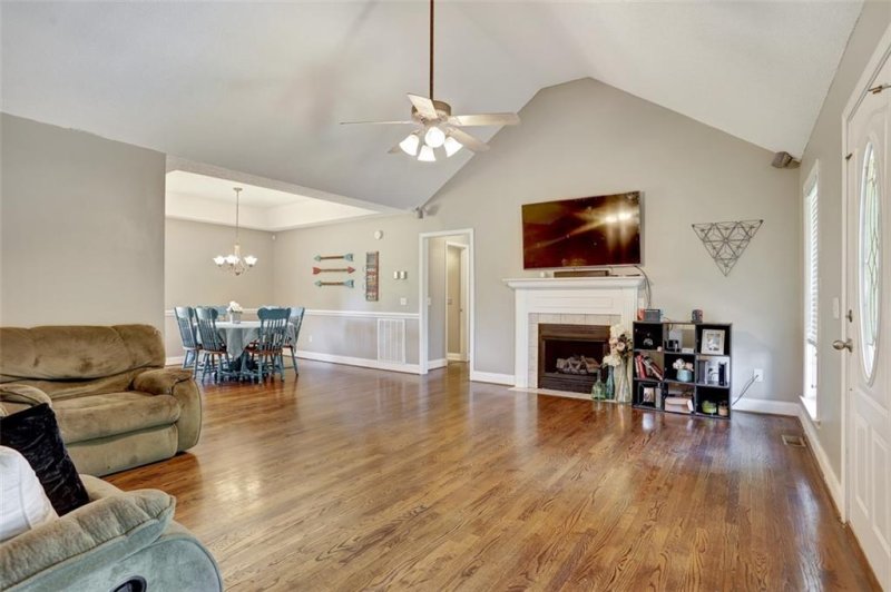 Property image 3 at 103 Hallmark Circle, Easley, SC 29640