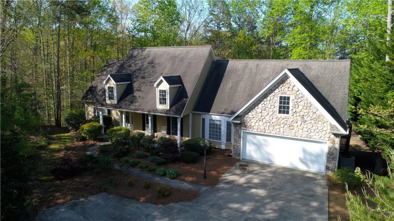 Property image 2 at 176 Bay Drive, Fair Play, SC 29643