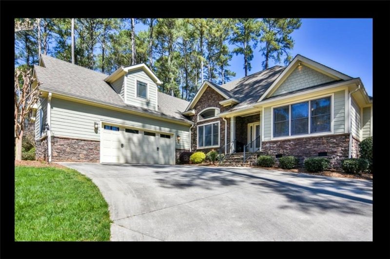 Property image 2 at 705 Island Pine Drive, Seneca, SC 29672