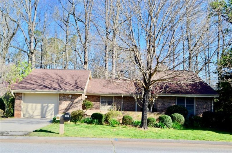 Property image 2 at 327 Kendra Place, Clemson, SC 29631