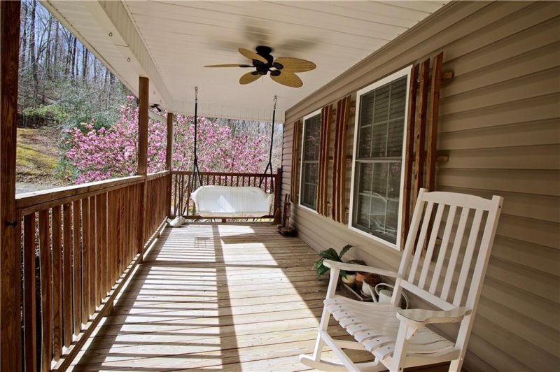 Property image 5 at 805 Watermelon Way, Tamassee, SC 29686