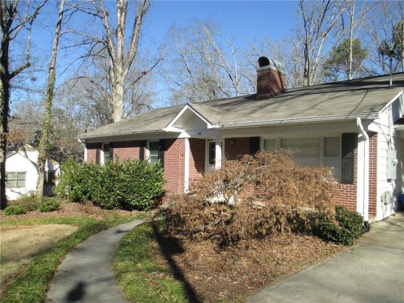 Property image 3 at 305 Augusta Road, Clemson, SC 29631