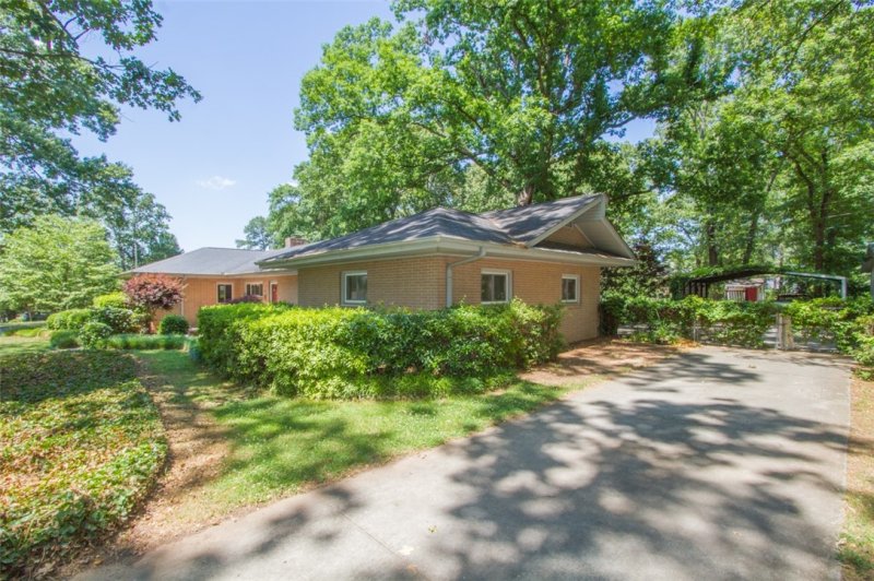 Property image 5 at 2808 Barnard E Bee Avenue, Anderson, SC 29625