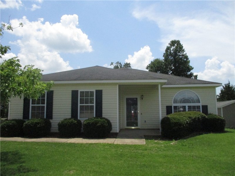 108 Tallahatchie Trail