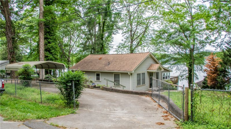 Property image 4 at 340 Johnson Avenue, Anderson, SC 29621