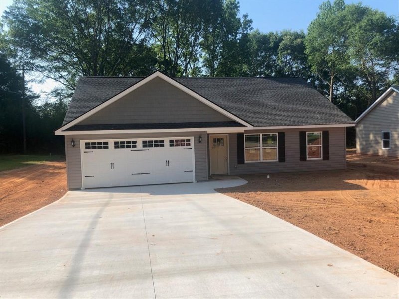 Property image 2 at 207 Longview Drive, Williamston, SC 29697