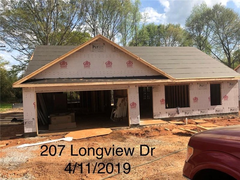 Property image 3 at 207 Longview Drive, Williamston, SC 29697