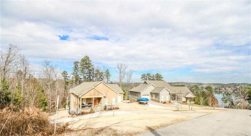 Property image 3 at 228 Sweetwater View Road, Seneca, SC 29672