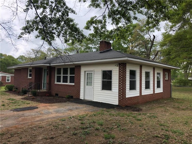 Property image 3 at 712 Academy Street, Williamston, SC 29697