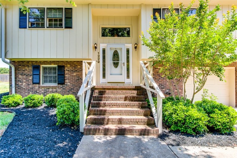 Property image 4 at 1229 Green Fern Drive, Greenville, SC 29611