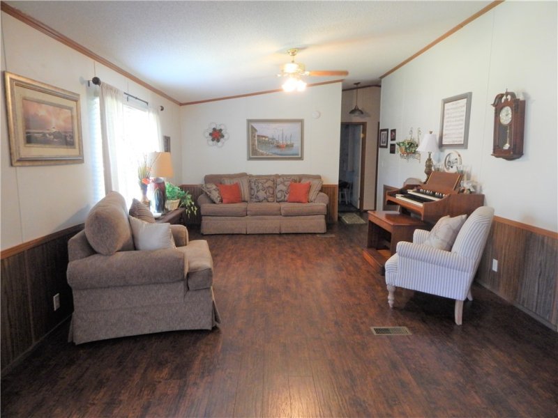 Property image 3 at 121 Laverne Lane, Walhalla, SC 29691