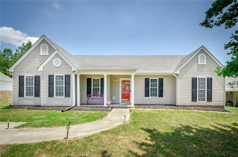 119 Hawk Ridge Drive