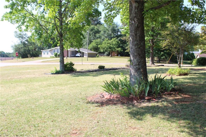 Property image 5 at 100 Meadow Drive, Seneca, SC 29678