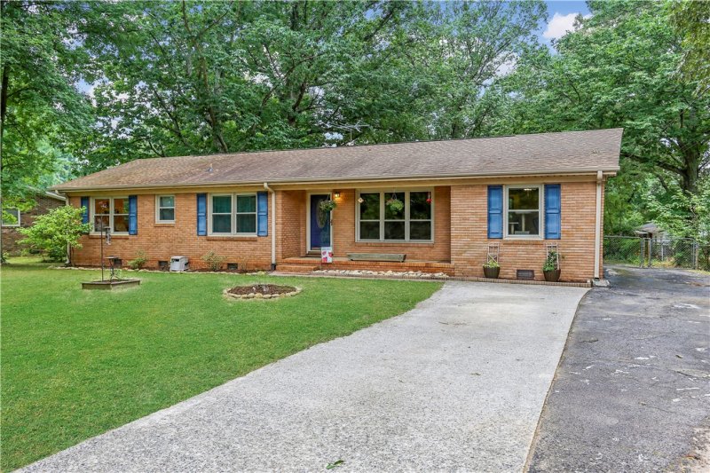 101 Oak Forest Drive