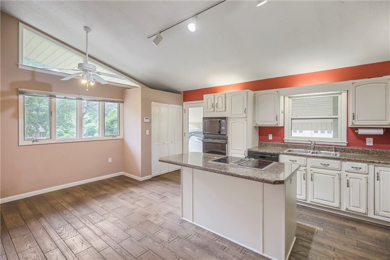 Property image 4 at 146 Bruce Boulevard, Seneca, SC 29672