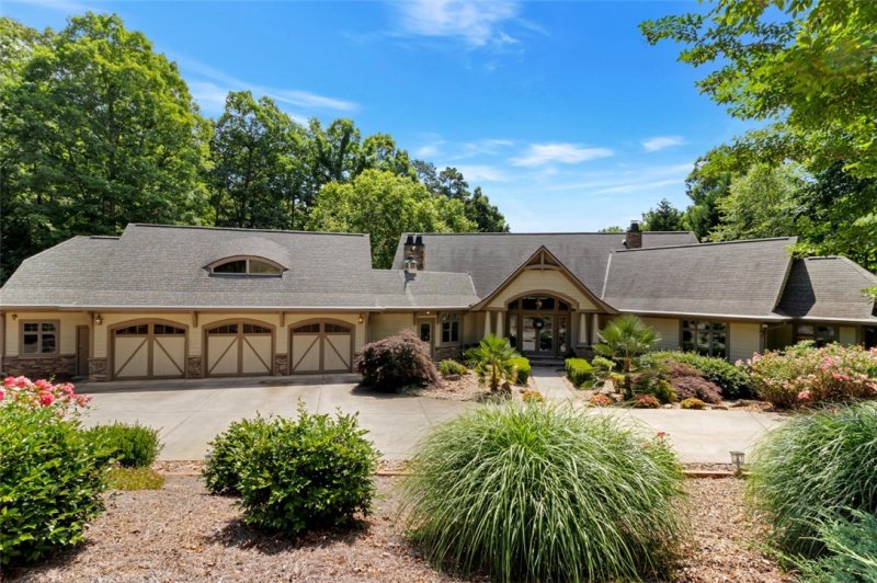 Property image 2 at 104 Wynward Pointe Drive, Salem, SC 29676