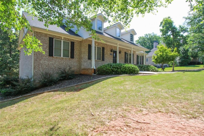 Property image 2 at 132 Wycombe Drive, Anderson, SC 29621