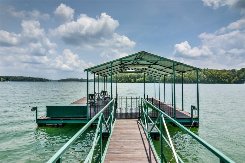 Property image 4 at 203 Pinecroft Court, Seneca, SC 29672