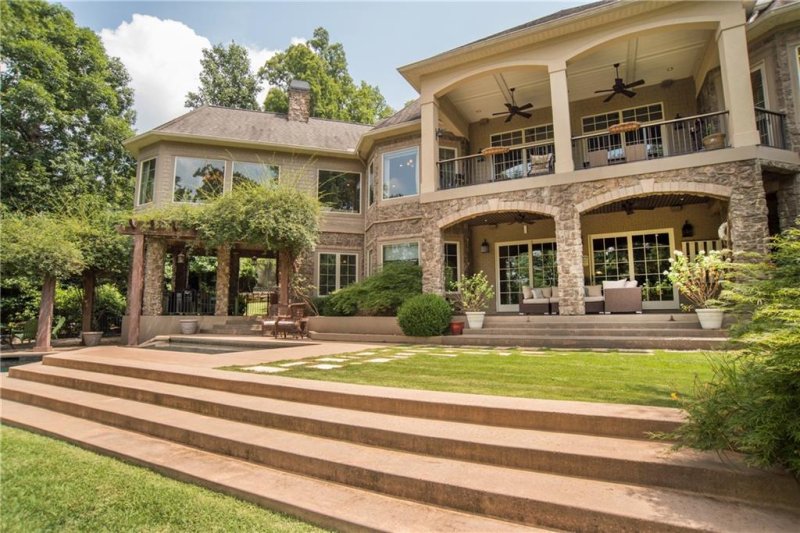 Property image 3 at 213 Horse Head Point Drive, Seneca, SC 29672