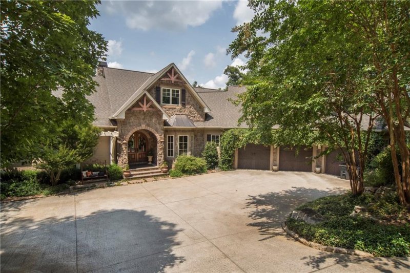 Property image 4 at 213 Horse Head Point Drive, Seneca, SC 29672