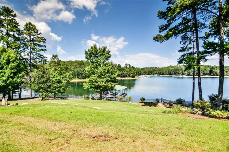 Property image 3 at 409 Windcrest Court, Salem, SC 29676