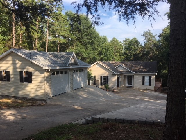 Property image 2 at 276 Penny Lane, Townville, SC 29689