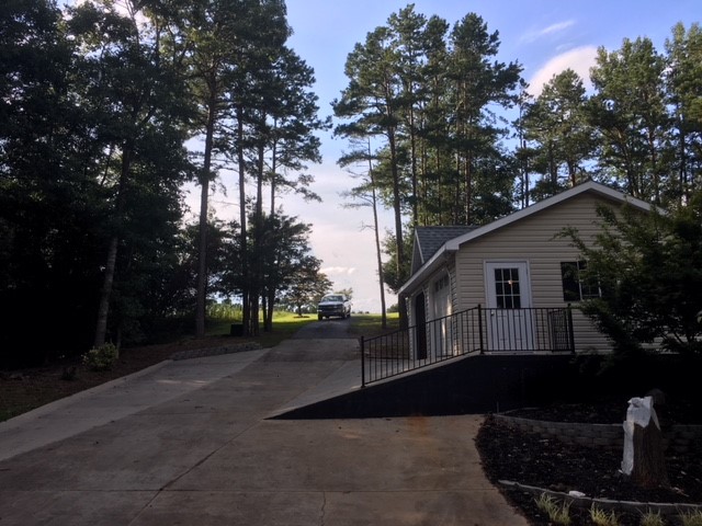 Property image 3 at 276 Penny Lane, Townville, SC 29689