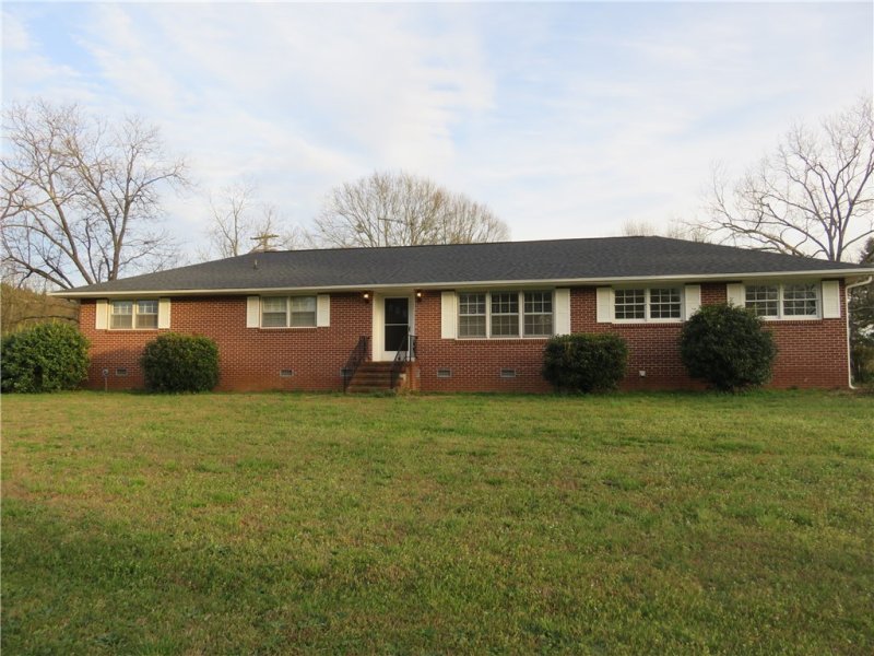 127 Centerville Road