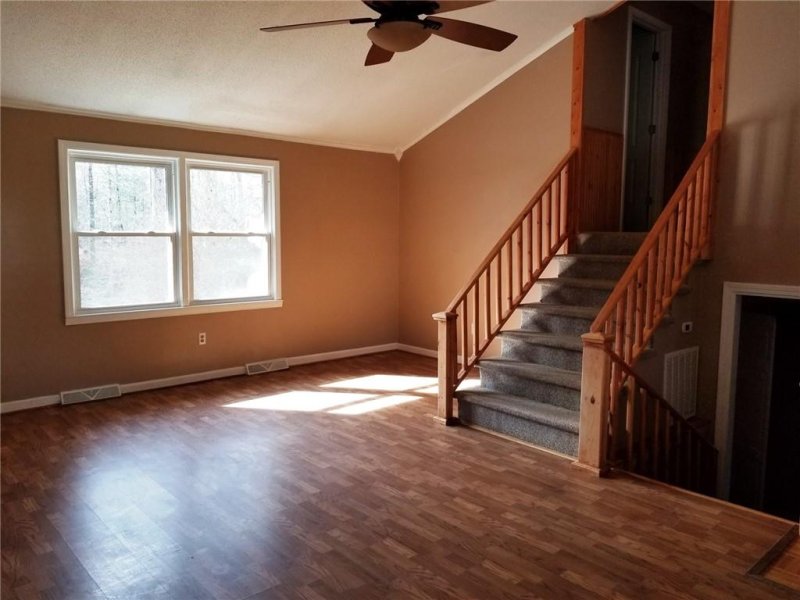 Property image 4 at 321 Forest Creek Drive, Seneca, SC 29678