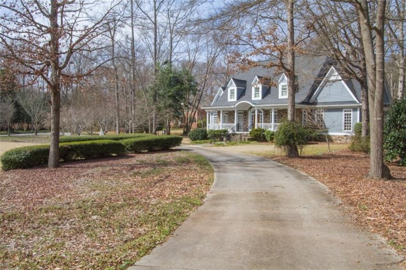 Property image 3 at 1101 Thornehill Drive, Anderson, SC 29621