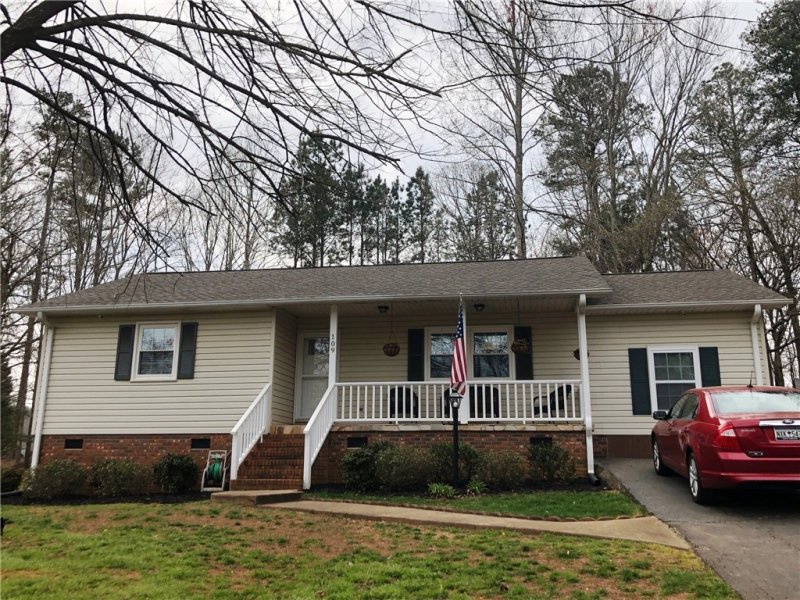 Property image 2 at 109 Fleetwood Court, Liberty, SC 29657