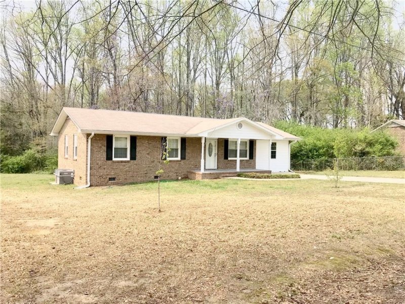 Property image 2 at 1026 Lakemont Road, Starr, SC 29684