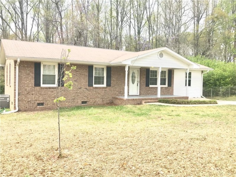 Property image 4 at 1026 Lakemont Road, Starr, SC 29684