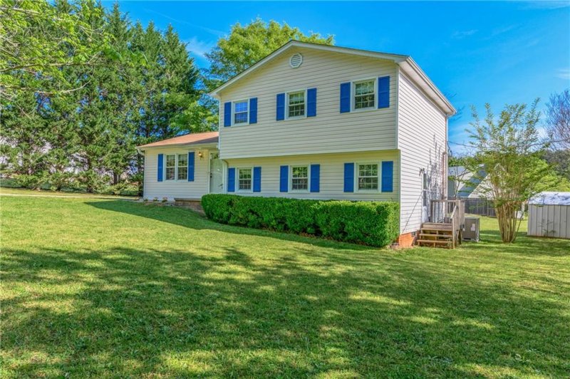 Property image 4 at 204 Green Drive, Liberty, SC 29657