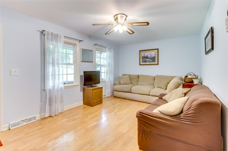 Property image 4 at 804 Mulholland Drive, Seneca, SC 29672