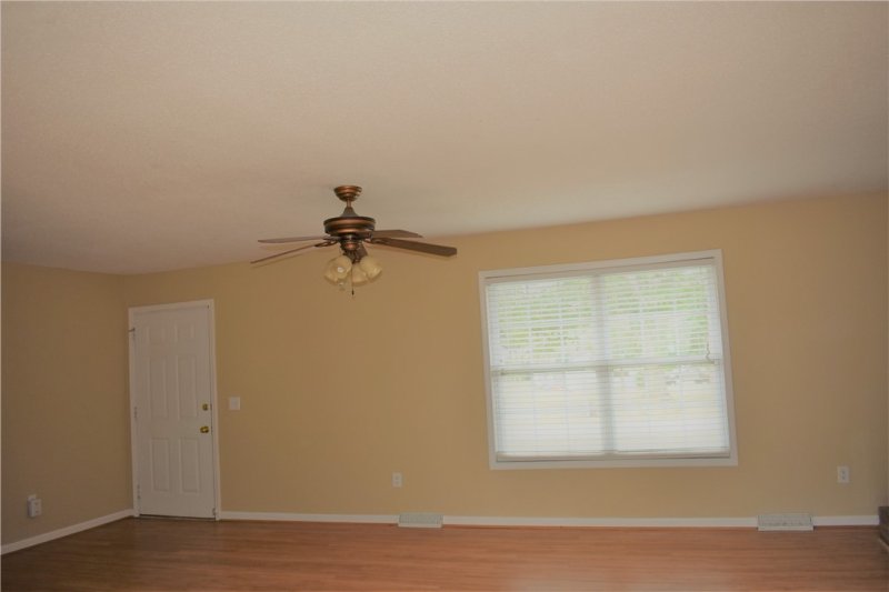 Property image 4 at 317 Elm Street, Pendleton, SC 29670