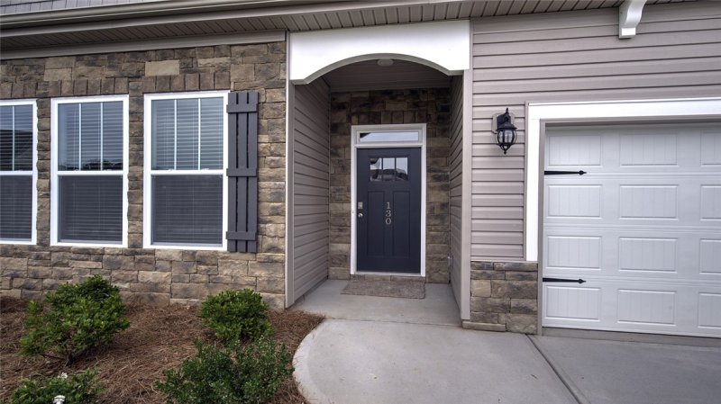 Property image 2 at 130 Rossmoor Court, Anderson, SC 29621
