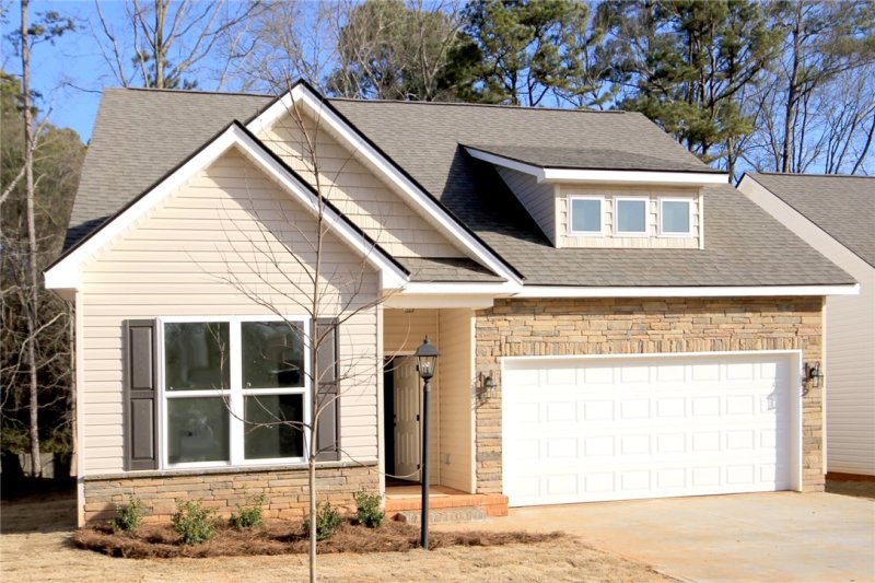 Property image 3 at 209 Magnolia Lane, Pendleton, SC 29670