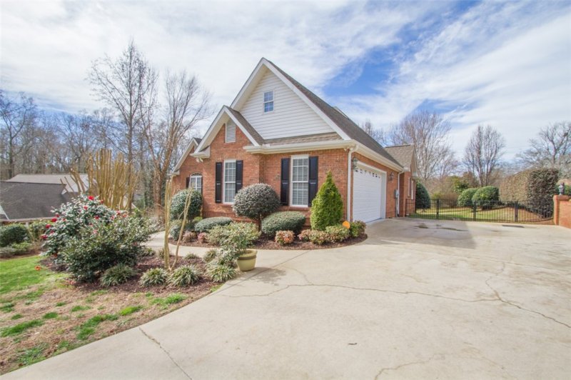 Property image 3 at 504 Brittany Park, Anderson, SC 29621