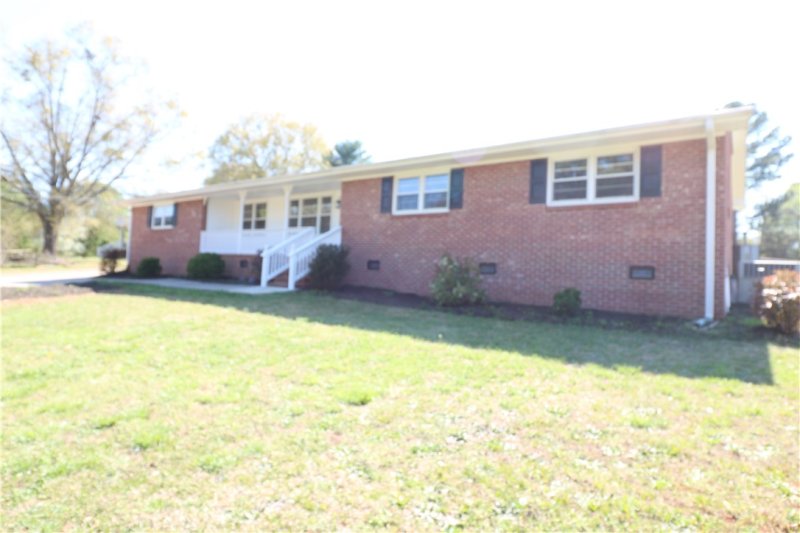 Property image 2 at 309 Dunhill Drive, Anderson, SC 29625